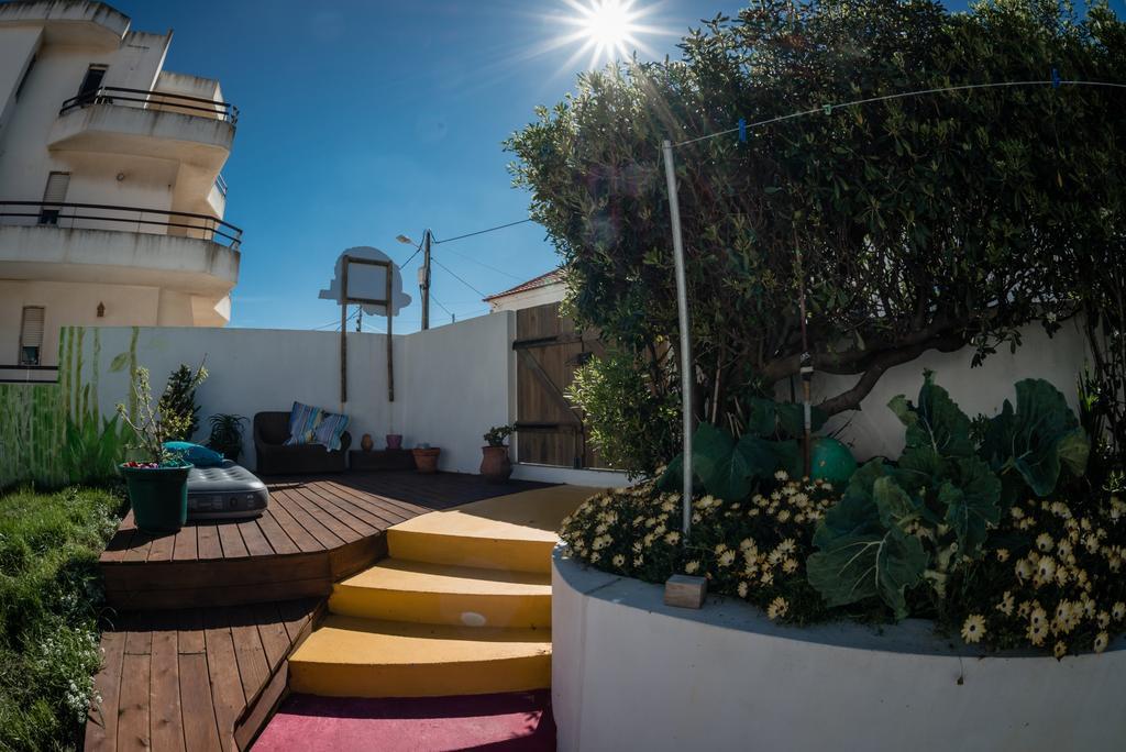 Hostel Native Surfhouse Praia da Lourinhã Exterior foto