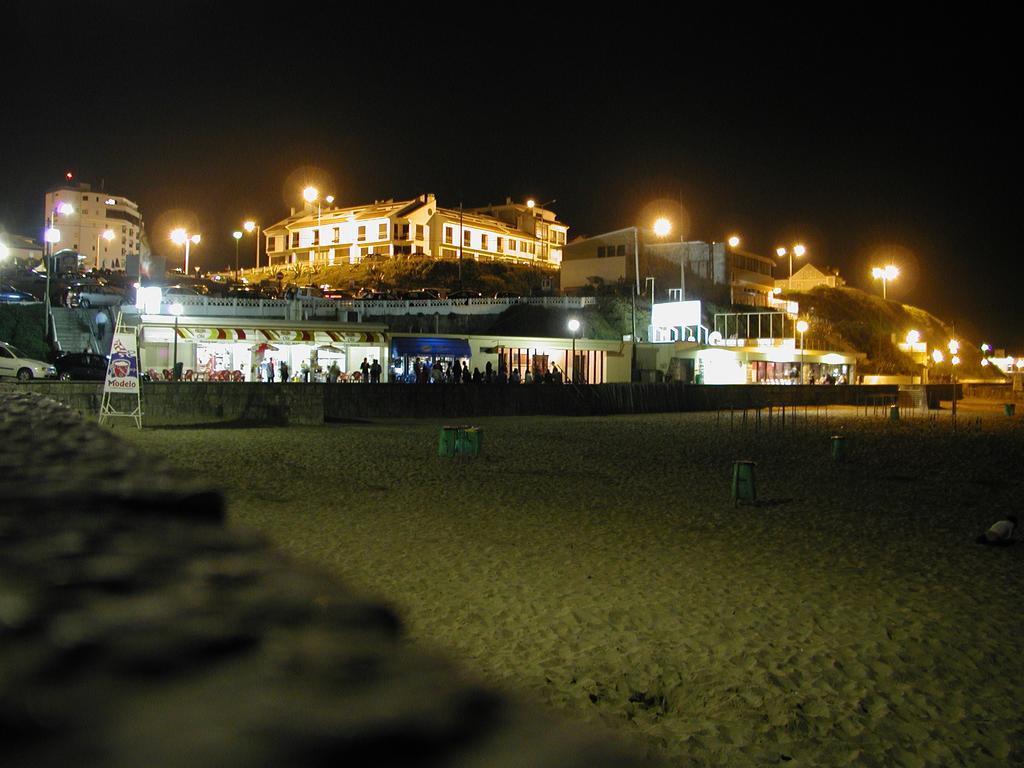 Hostel Native Surfhouse Praia da Lourinhã Exterior foto